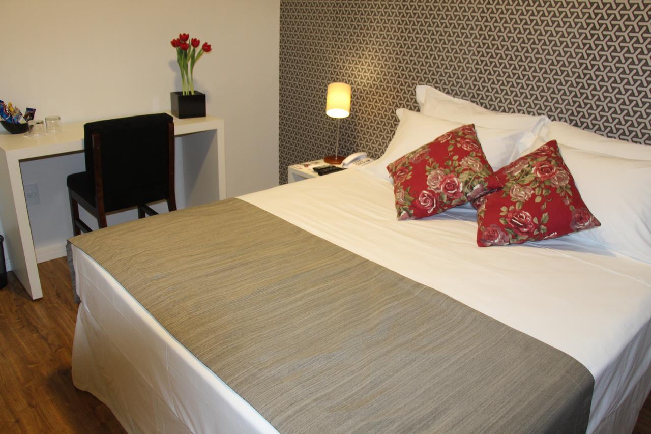 Deluxe Double Room,587921748:JPEG