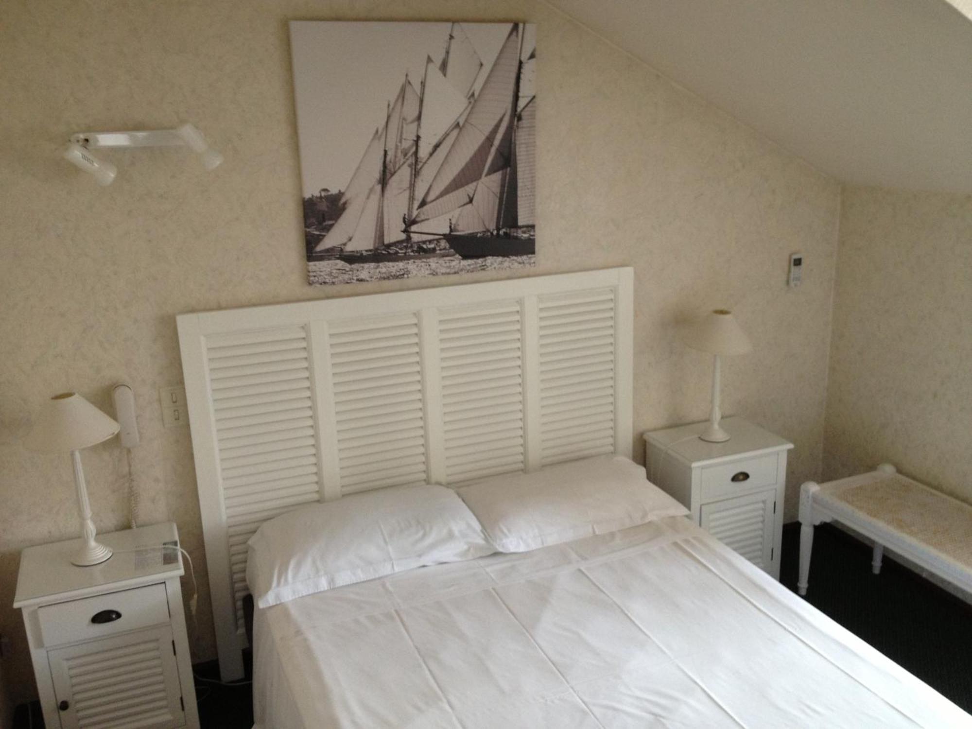 Single Room,417546741:JPEG