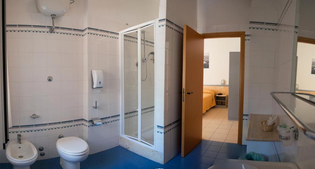 Family Room,1588101428:JPEG