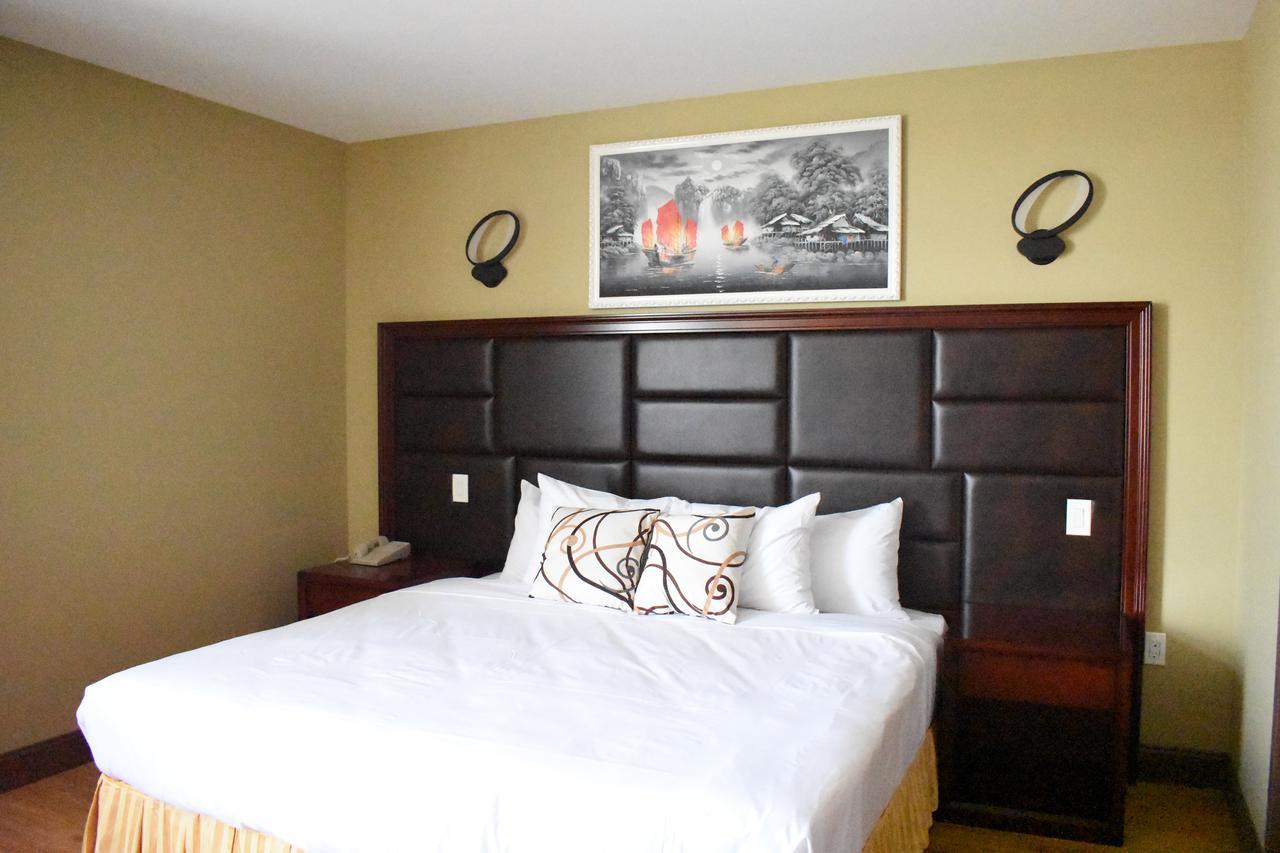 Presidential King Suite