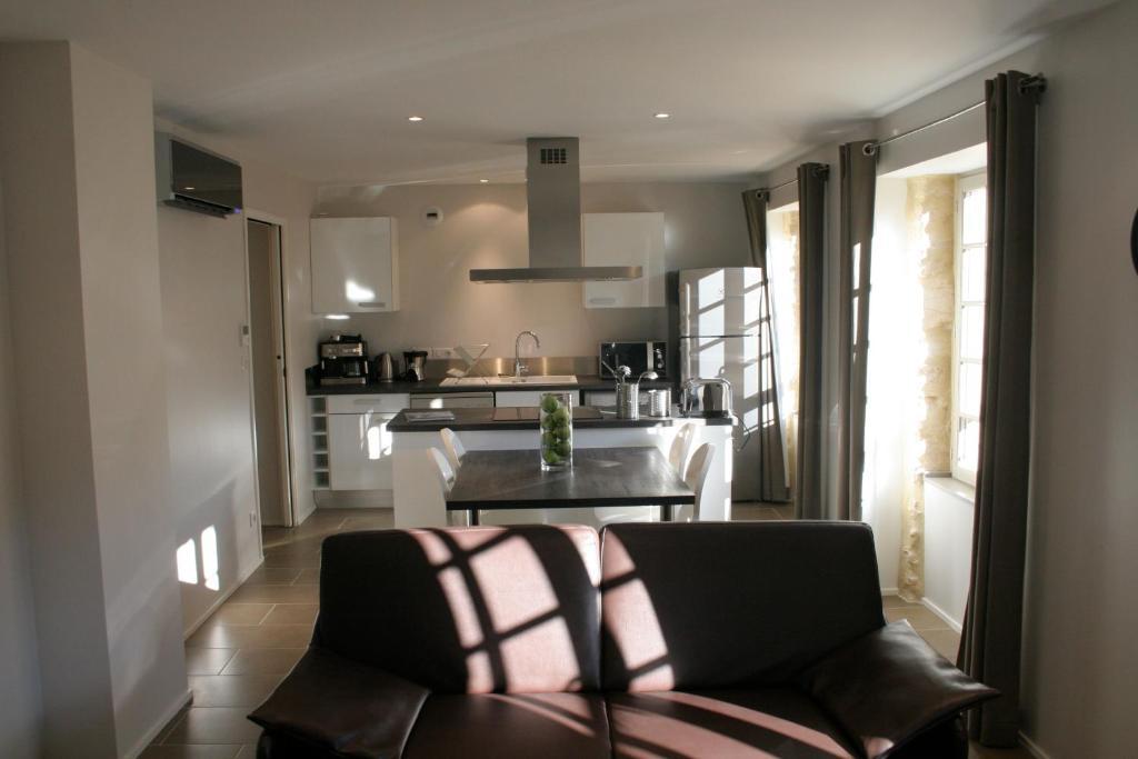 Deluxe Apartment 6 Cours des Fontaines
