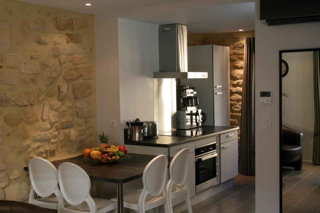 Superior Apartment 6 Cours des Fontaines