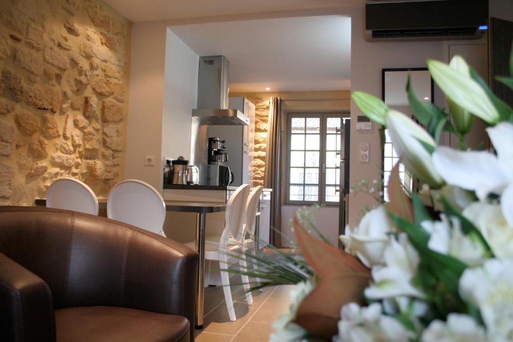 Superior Apartment 6 Cours des Fontaines