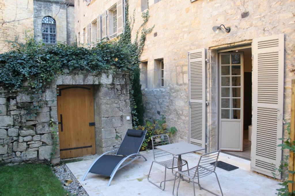 Studio Private Garden 6 Cours des Fontaines