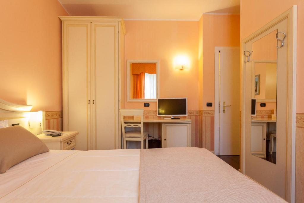 Flexible Room,60610453:JPEG