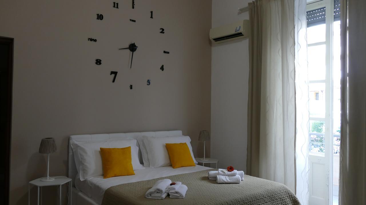 Standard Family Room,595689000:JPEG