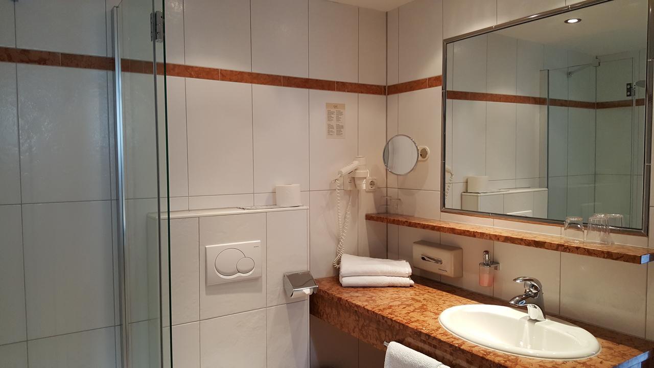 Double Room with Balcony,595954368:JPEG