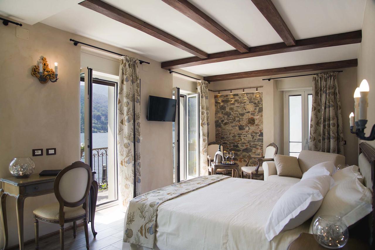 Deluxe Double Room Lake View