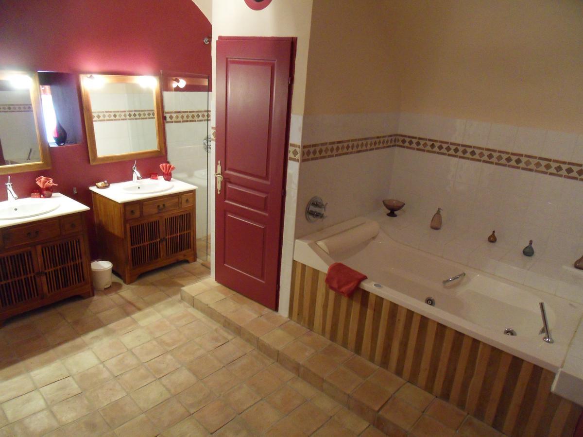 Large Double Room,600695979:JPEG