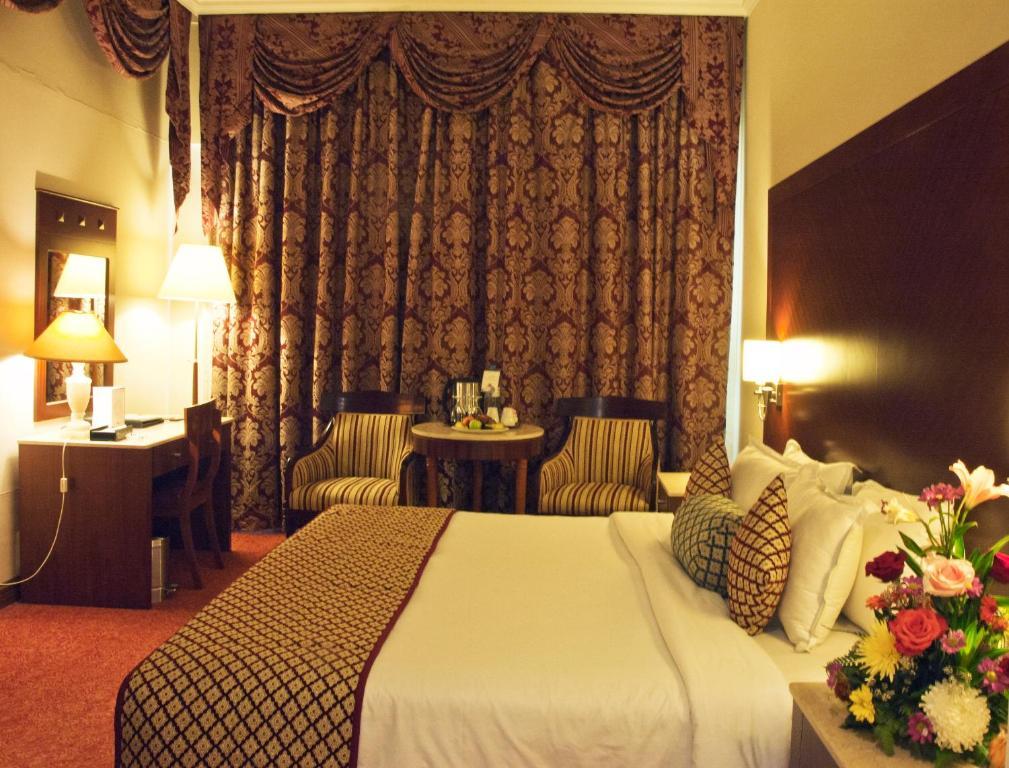 Deluxe Room,60893752:JPEG