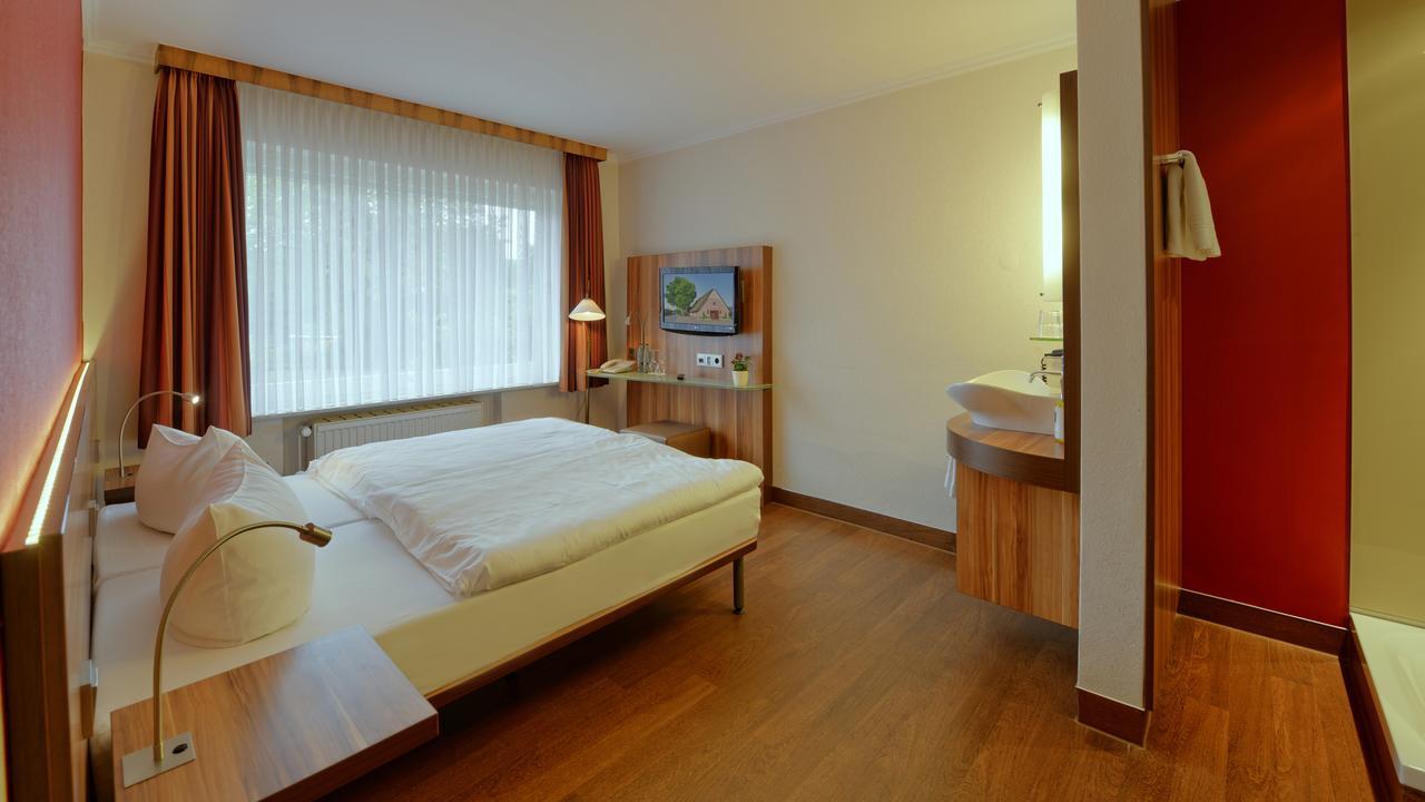 Standard Double Room,666194697:JPEG