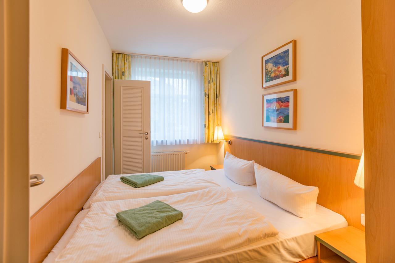 One-Bedroom Apartment,608766804:JPEG