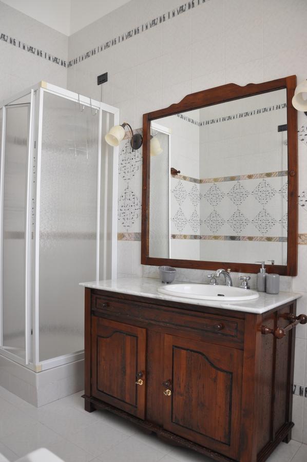 King Room Spa Bath