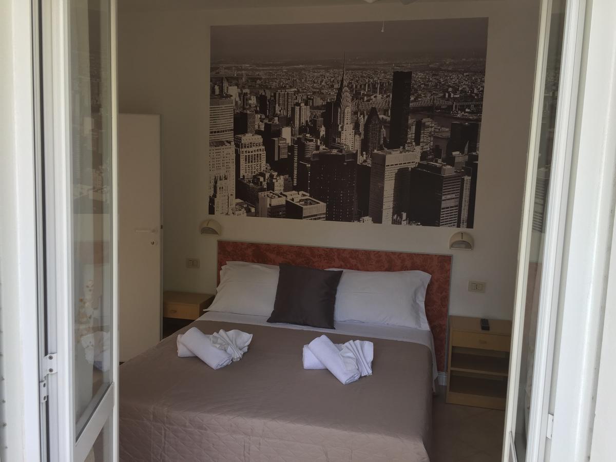Triple Room,608992824:JPEG
