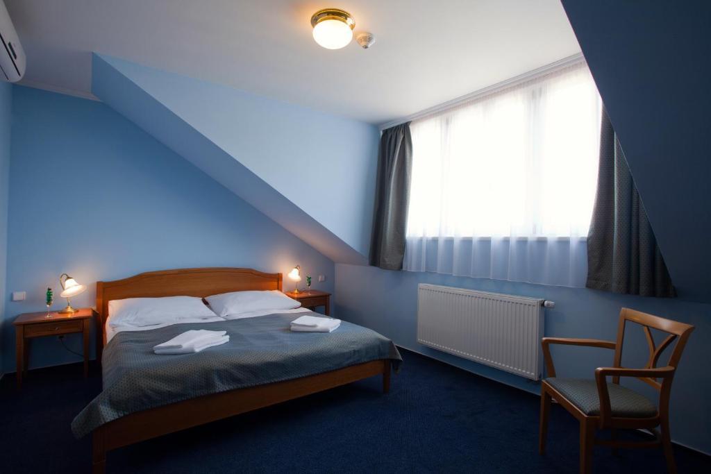 Superior Double Room Air Conditioning,303504680:JPEG
