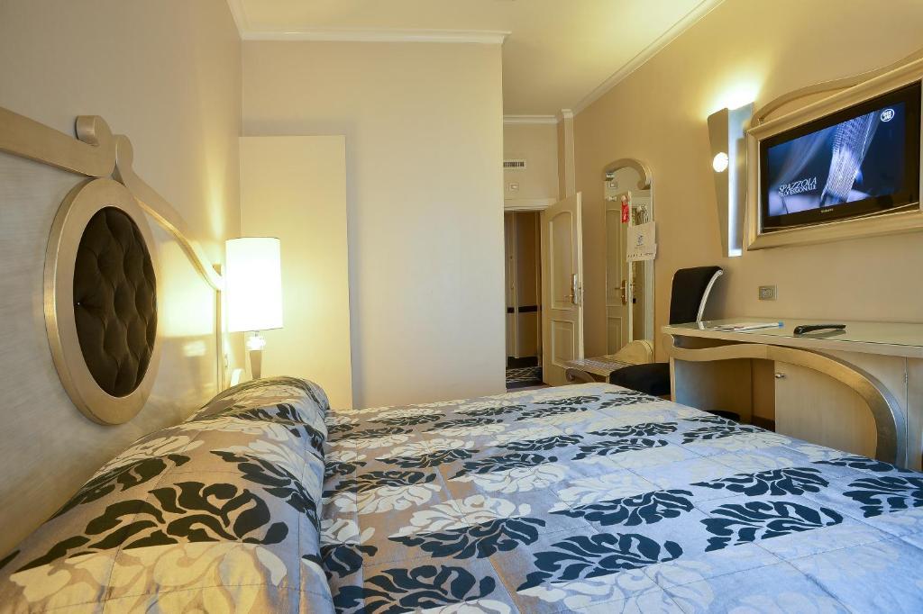 Double Room,60932428:JPEG