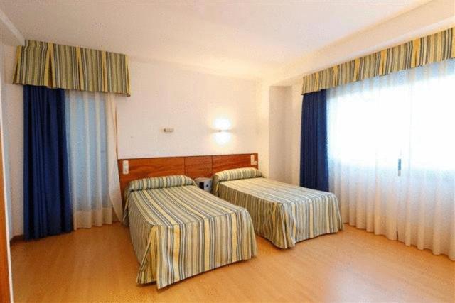 Double or Twin Room,60957403:JPEG