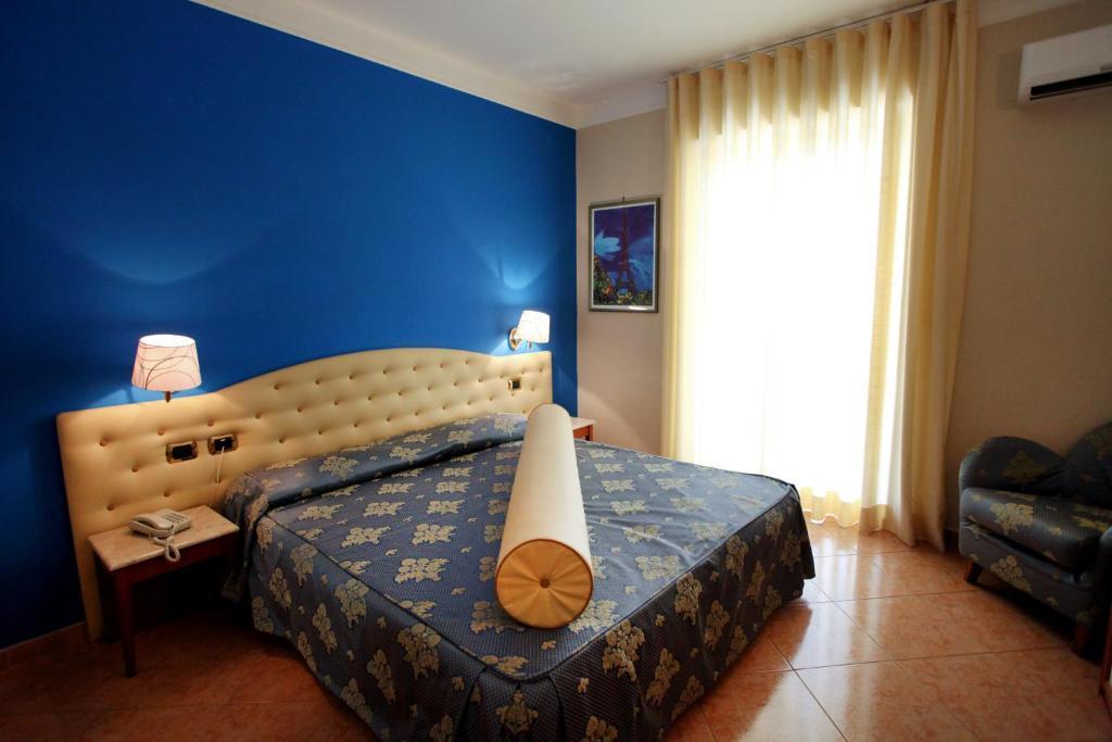 Double Room,61035259:JPEG