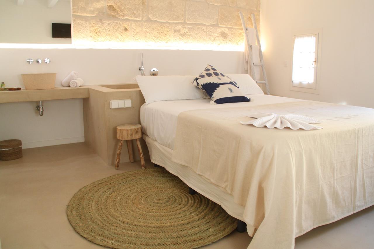 Deluxe Double Room Bath
