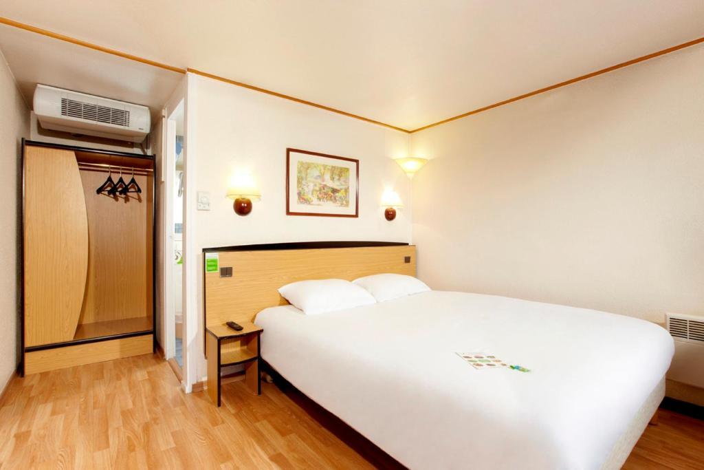 Double Room,61119328:JPEG