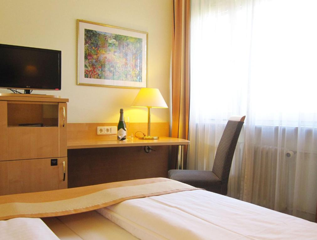Single Room,61126381:JPEG
