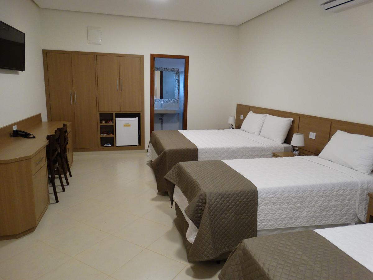 Executive Suite,629443044:JPEG