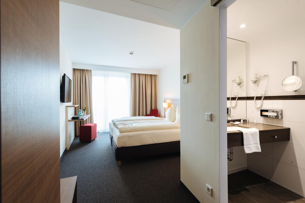 Double Room,614058935:JPEG
