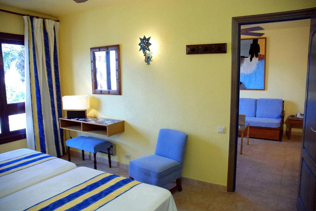 One-Bedroom Apartment with Sea View and Terrace,1200699178:JPEG