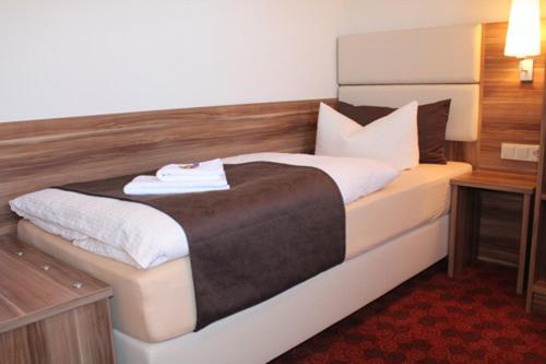 Single Room,942524234:JPEG