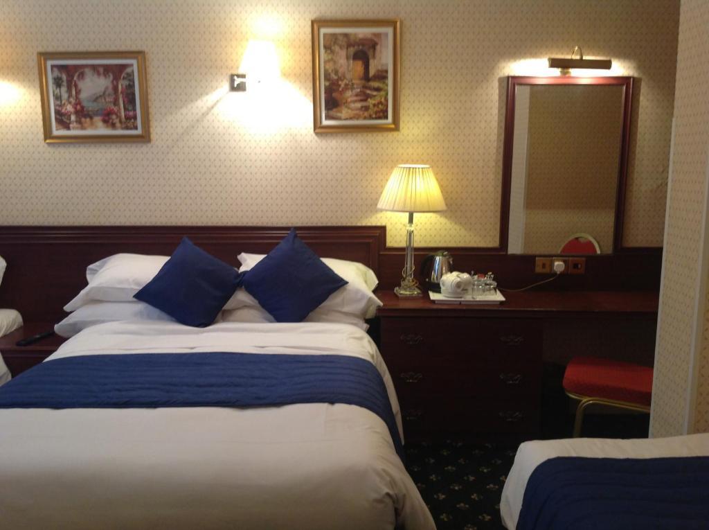 Double Room,62407441:JPEG