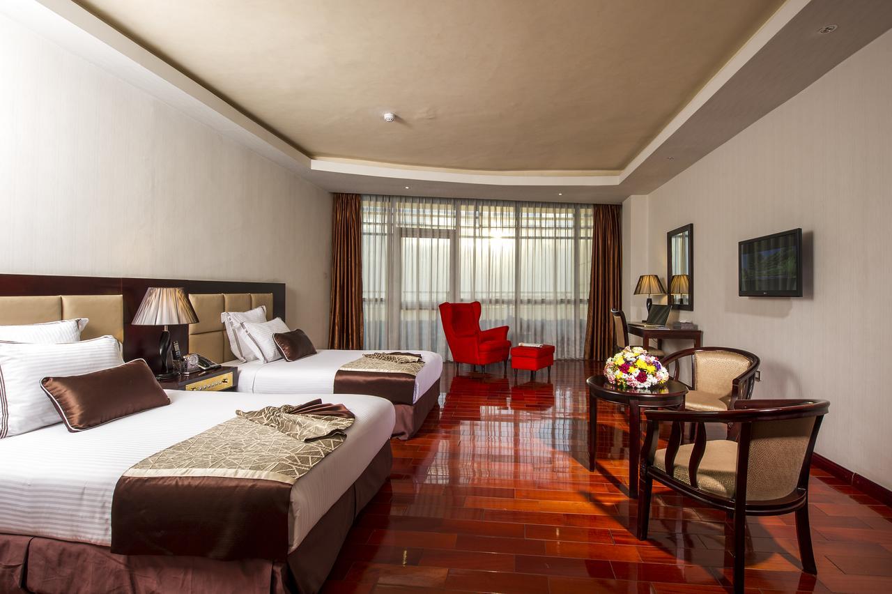 Deluxe Double or Twin Room City View
