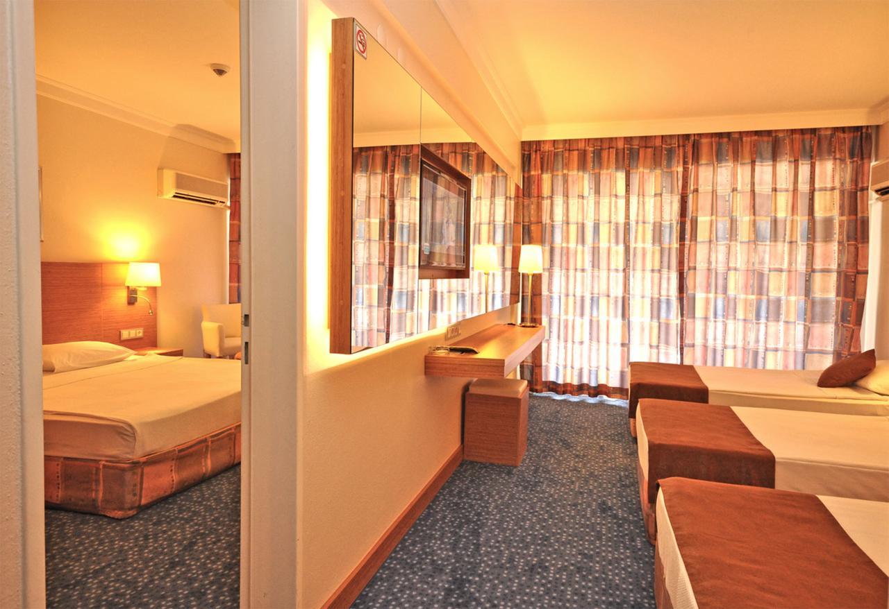 Two Connecting Double Rooms,1168479301:JPEG