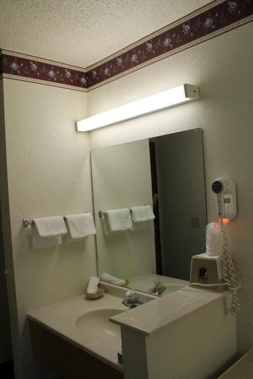 Queen Room Non-Smoking