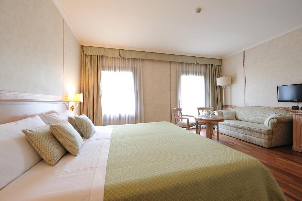 Superior Triple Room,1235152967:JPEG
