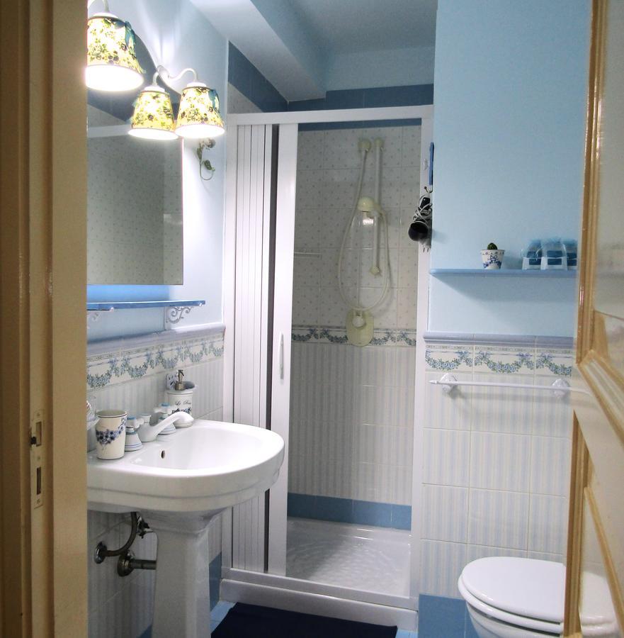 Triple Room Private Bathroom