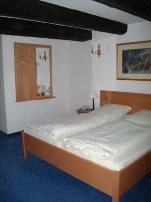 Double or Twin Room Shower