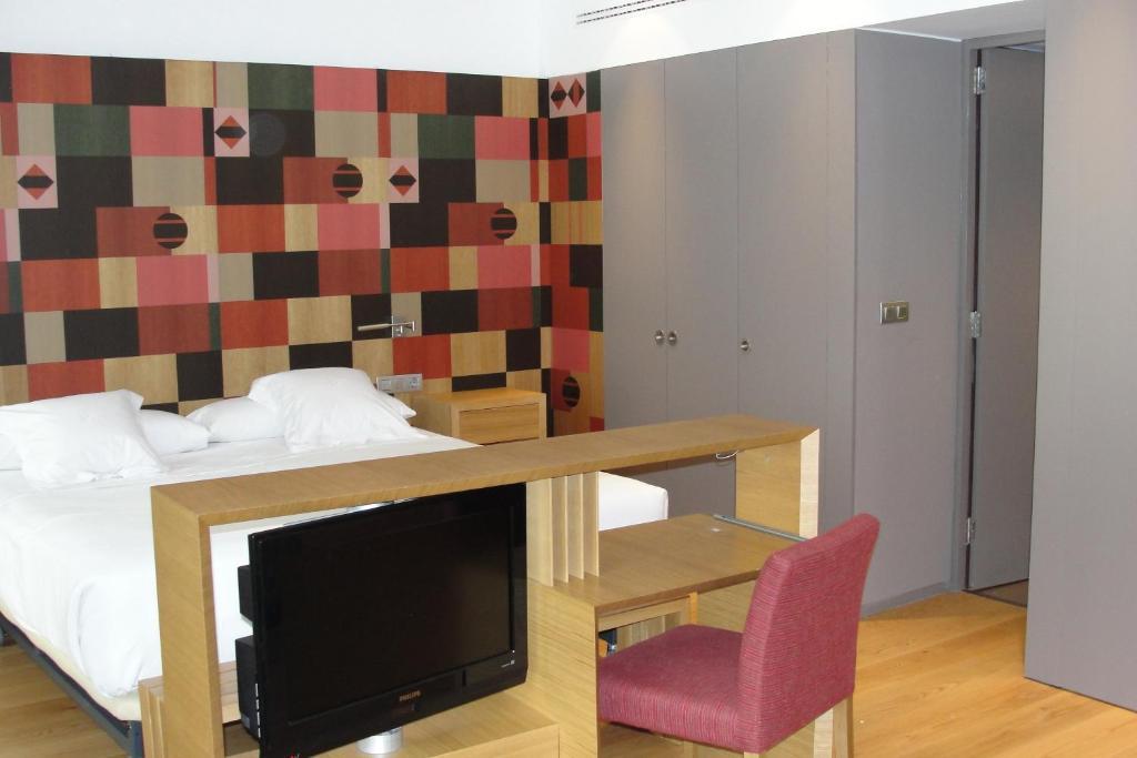 Double or Twin Room Mountain View