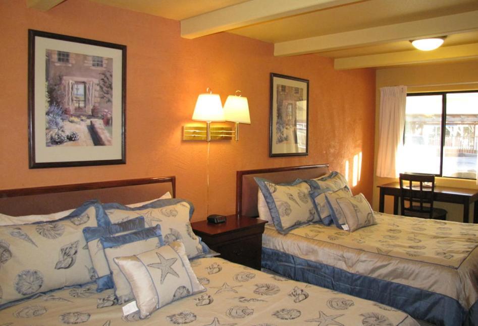 Queen Room Two Queen Beds