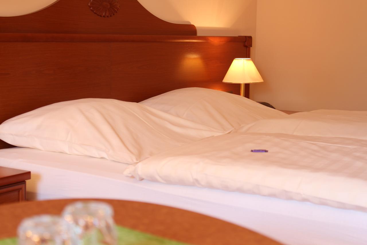 Double Room,629106255:JPEG
