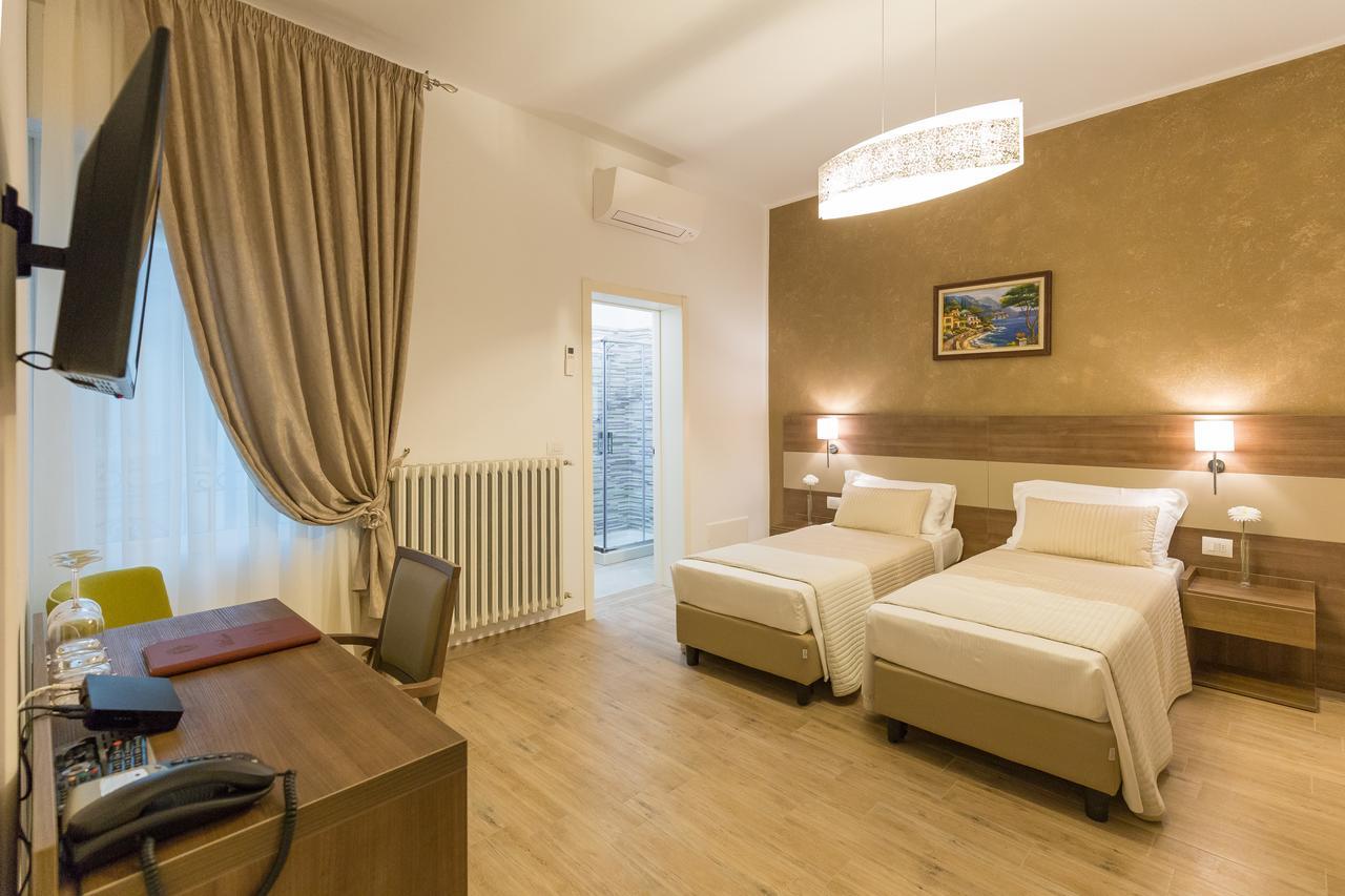 Double or Twin Room,1725557621:JPEG