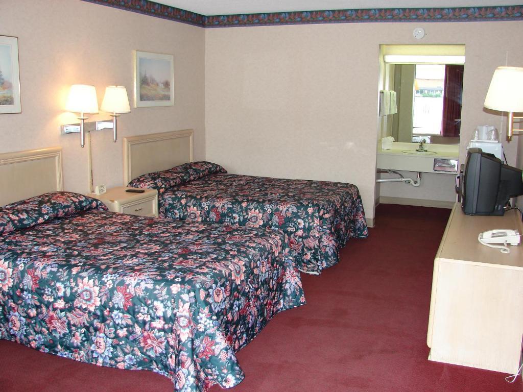 Double Room Two Double Beds