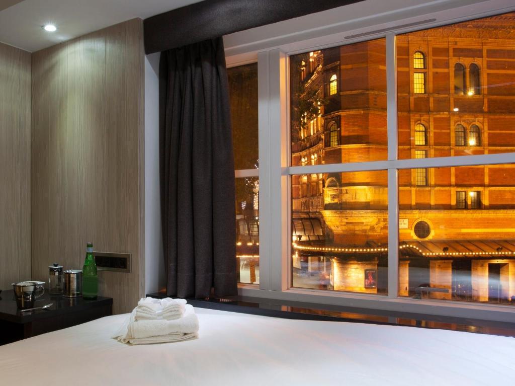 Double Room,63042292:JPEG