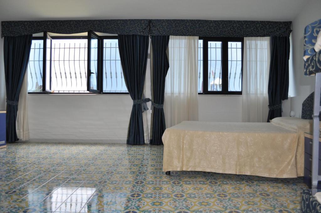 Quadruple Room,75530108:JPEG