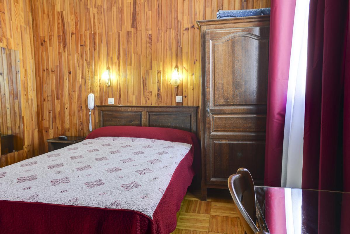 Single Room,630280647:JPEG
