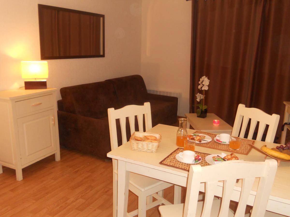 One-Bedroom Apartment,630332175:JPEG
