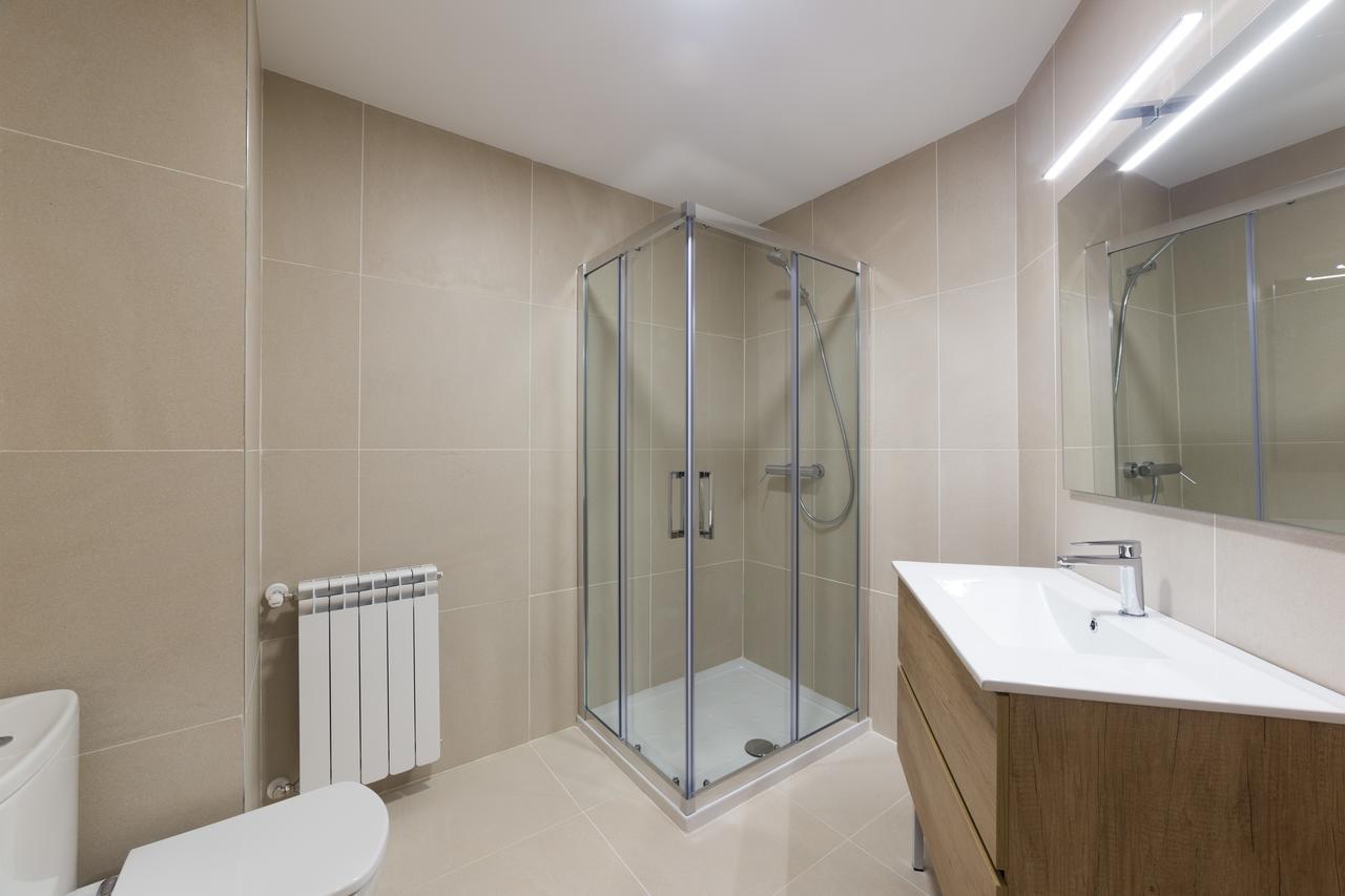 Single Room,781130943:JPEG