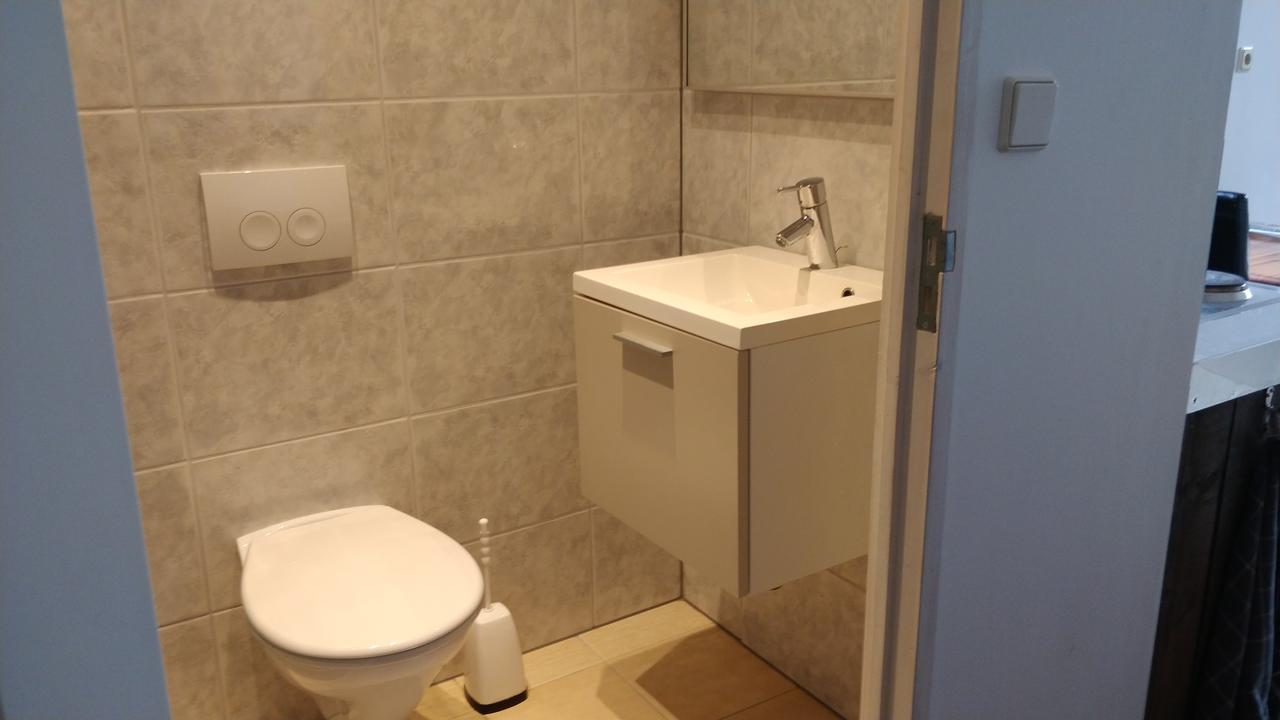 Double Room Private Bathroom