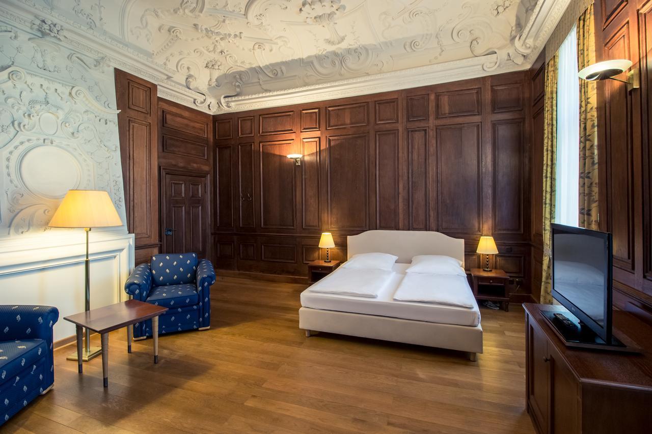 Junior Suite,744617368:JPEG