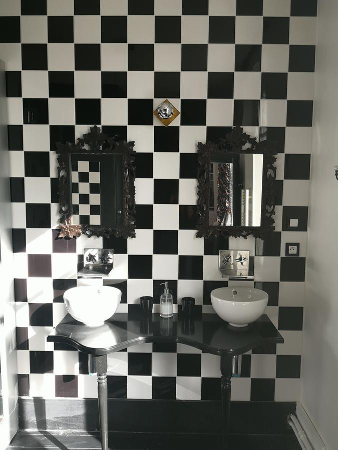 Alice Room
