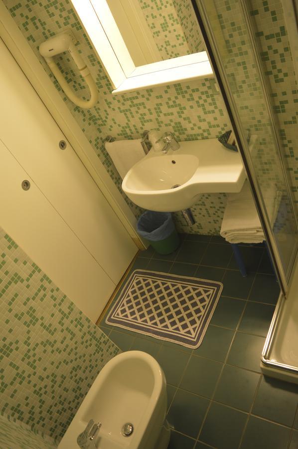 Triple Room,54362578:JPEG
